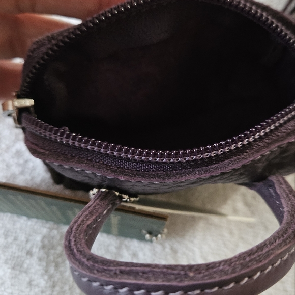 BNWT ROOTS upcycle banff charm - Picture 2 of 3